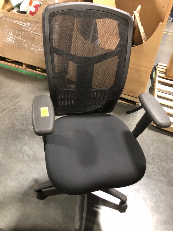 Photo 1 of ****AS IS/ NO RETURN - SALE FINAL, MISSING WHEEL**** OFFICE CHAIR UNKNOWN BRAND