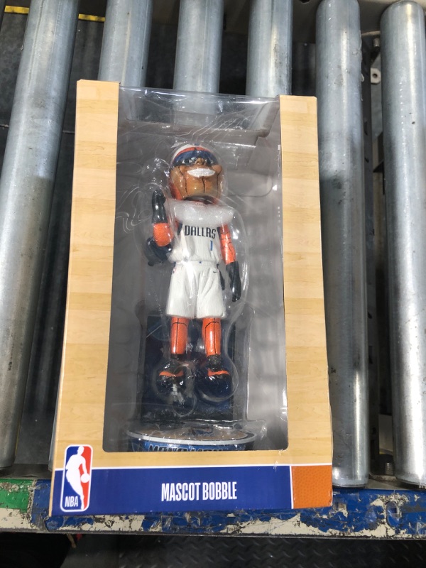 Photo 2 of **MISSING THE BALL**FOCO Mavs Man (Dallas Mavericks) Mascot Hero Series NBA Bobblehead by FOCO