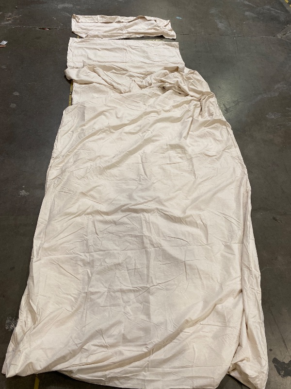 Photo 1 of Bedsure 90 x 90 Dual-Tone Bed-in-a-Bag- Queen / White with Two Pillowcases 