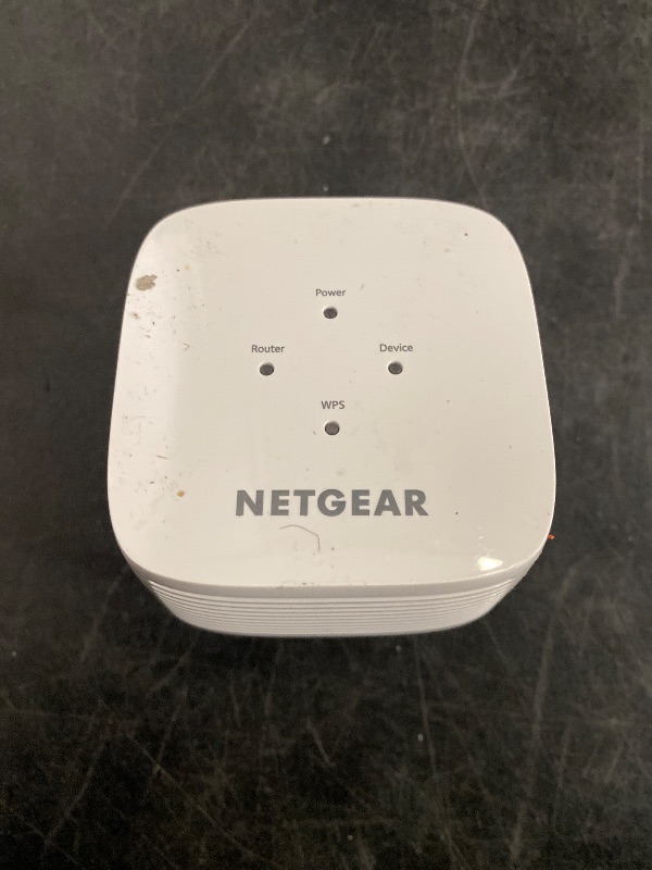 Photo 1 of NETGEAR EX6110-100NAS AC1200 WiFi Range Extender