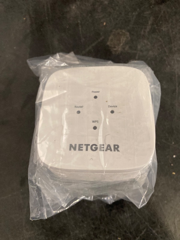 Photo 1 of NETGEAR EX6110-100NAS AC1200 WiFi Range Extender
