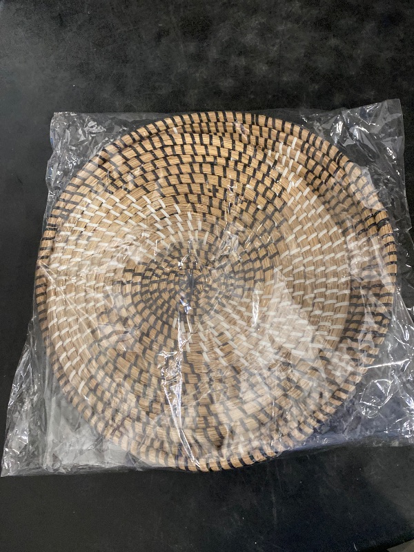 Photo 1 of 2pcs Set Bedding Simple Ornament Disk Wall Decor Round Shape Pendant Wall Ornament Decorative Grass Weave Decor Wall Hanging Pendant Creative Disk Pendant Circular Wall Adorn