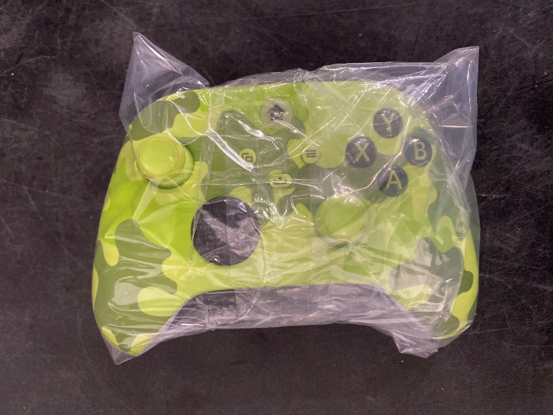Photo 1 of SWCTIM Xbox One Controller Compatible with Xbox/S/X/Series X/S/PC 2.4GHZ Wireless Xbox One Controller with 3.5mm Audio Headphone Jack, Camo