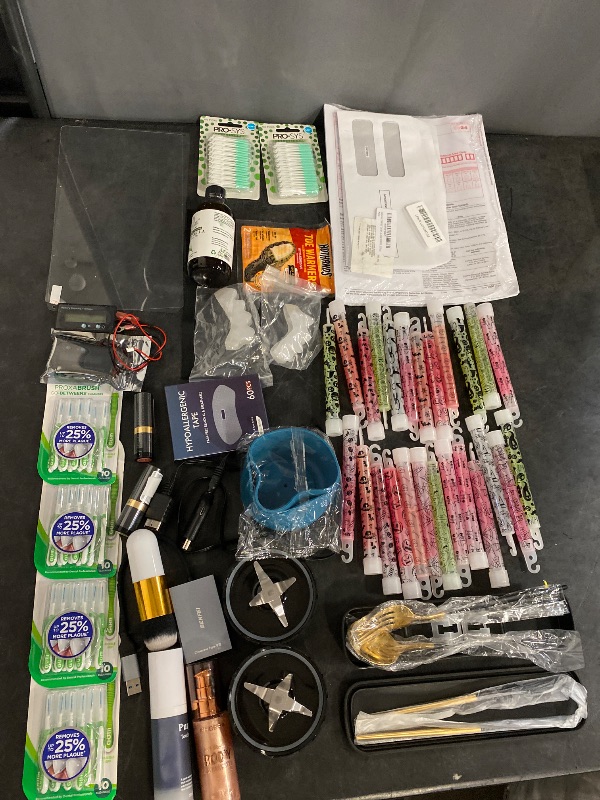 Photo 1 of 20 Item Mixed Electronic Accessories, Health Household Essentials, Kitchen Appliance Parts, Kitchen & Dining,  Office Supplies, Makeup :PS1/PS2 to HDMI Adapter with True RGB Signal Output PlayStation 1 Adapter Sony PS2 HDMI Converter, Trarak Citronella Es