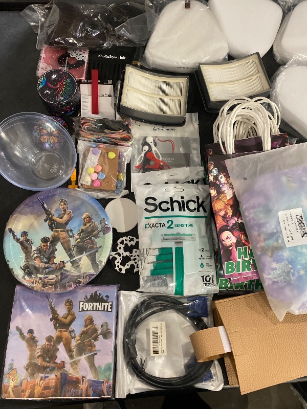 Photo 1 of 36 Item Bundle { Kitchen & Dining, Seasonal & Party Supplies, Car Accessories, Bath & Body, Skin Care, Beauty Accessories, Electronic Accessories, Home Improvement Tools, Outdoor Recreation, home Improvement Hardware, Home Decor, Toys & Games } 
_________