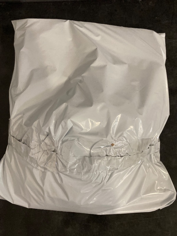 Photo 1 of 16 Item Bundle {Cleaning Supplies, Office Supplies, Baby Feeding, Kitchen & Dining, Home Decor, Hardware, Car Accesories, Tools & Equipment, Dog Supplies,Beauty Accessories} 
________________________________________________________________________________