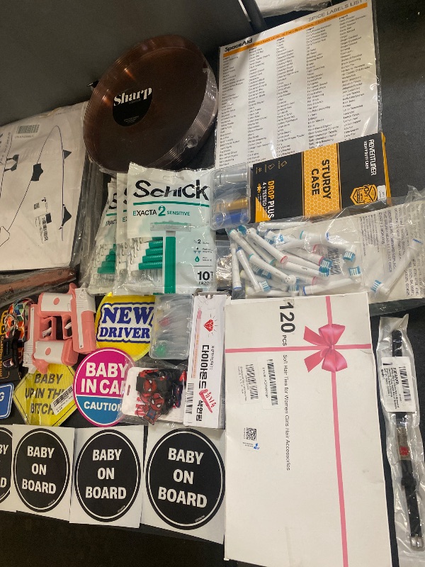 Photo 1 of 32 Items Miscellaneous Bundle | Cleaning Supplies, Seasonal & Party Supplies, Phone Accessories, Beauty Accessories, Kitchen & Dining, Women's Clothing, Car Accessories, School & Office Supplies, Arts & Crafts & Sewing, Bed & Bath, Storage & Organization