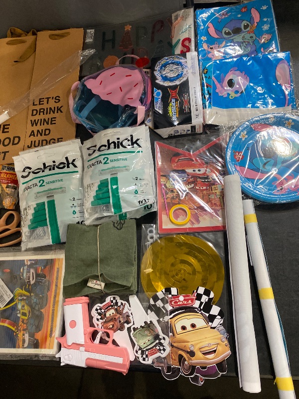 Photo 1 of 25 Item Miscellaneous Bundle | Seasonal & Party Supplies, Cleaning Supplies, Kitchen & Dining, Toys & Games, Costume & Accessories, Beauty Accessories, Bed & Bath, Household Supplies, Arts & Crafts & Sewing, Home Decor 