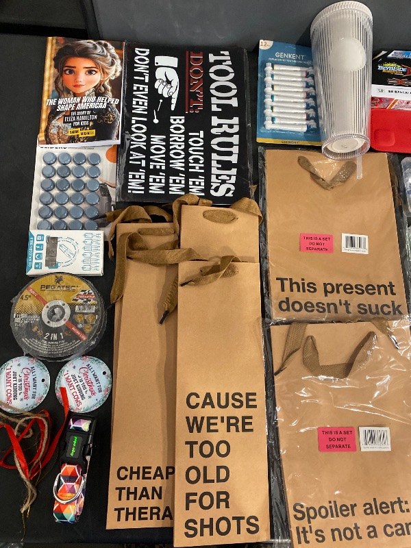 Photo 1 of 30 Item Miscellaneous Bundle | Tools Parts, Hardware, Kitchen & Dining, Books, Home Decor, Seasonal & Party Supplies, Lighting, Beauty Accessories, Phone Accessories, Pet Supplies, Patio & Garden, Toys & Games, Hair Care