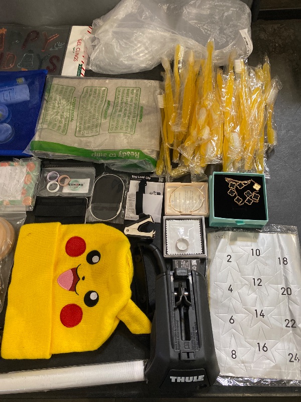 Photo 1 of 29 Item Miscellaneous Bundle | Bed & Bath, Electronic Accessories, Pet Supplies, Cleaning Supplies, Home Decor, Skin Care, Kitchen & Dining, Storage & Organization, Seasonal & Party Supplies, Arts & Crafts & Sewing, Toys & Games, Jewelry
