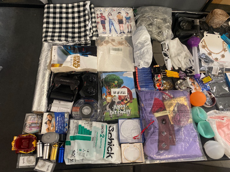Photo 1 of 60 Item Miscellaneous Bundle : Jewelry, Kitchen & Dining, Toys & Games, Kids/Women's Clothing, Party Supplies & Seasonal, Electronic Accessories, Car Accessories, Hair Care, Pet Supplies, Office & School Supplies, Outdoor Recreation, Home Decor, Patio & G