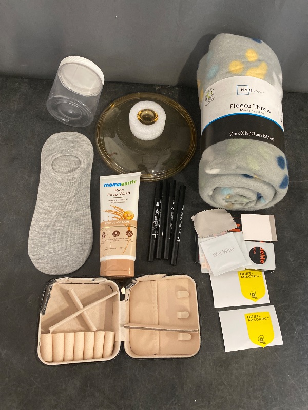 Photo 1 of 8 Item Miscellaneous Bundle | Bed & Bath, Kitchen & Dining, Storage & Organization, Skin Care, Women's Clothing, Beauty Accessories, Electronic Accessories