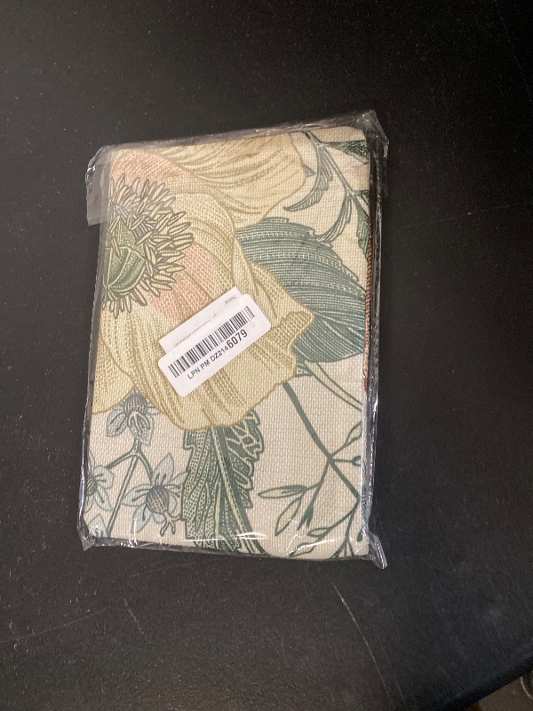 Photo 1 of TSSOHU Vintage Flowers Pillow Cover Rustic Cotton Linen Decorative Square Throw Pillow Cover 18x18 Inch for Sofa Couch Decoration