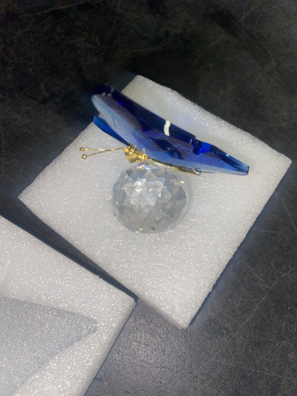 Photo 1 of Movdyka Crystal Butterfly for Mom Women Metal Butterfly Room Decor Collection Figurine Blue Glass Butterfly Craft Desk Office Decorations Table Centerpieces