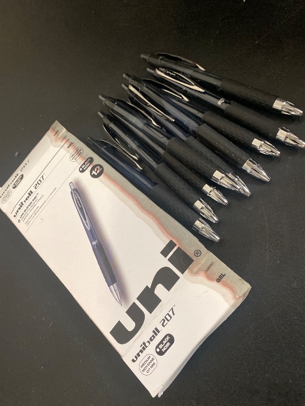 Photo 1 of uni-ball 207 Retractable Gel Pens Medium Point, 0.7mm, Black, 12 Pack