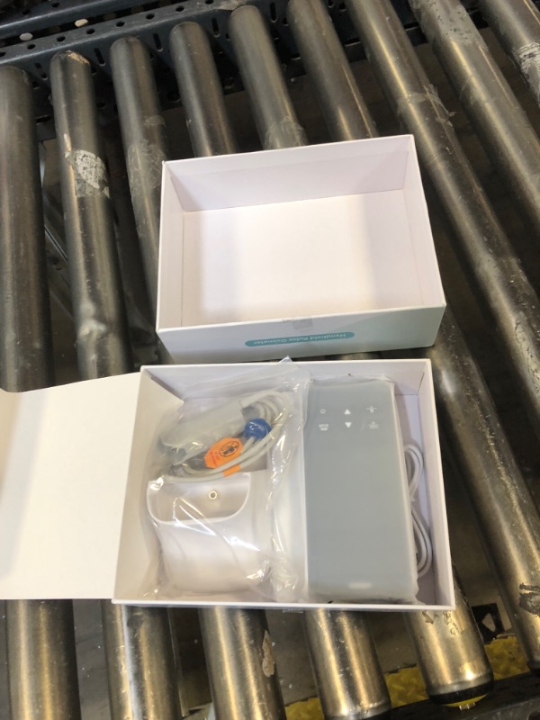 Photo 1 of Pulse Oximeter - Handheld Pulse Oximeter Rechargeable Overnight Pulse Ox Continuous oxygen meter finger pulse oximeter Fingertip with Pulse o2 sat monitor finger for oxygen SpO2