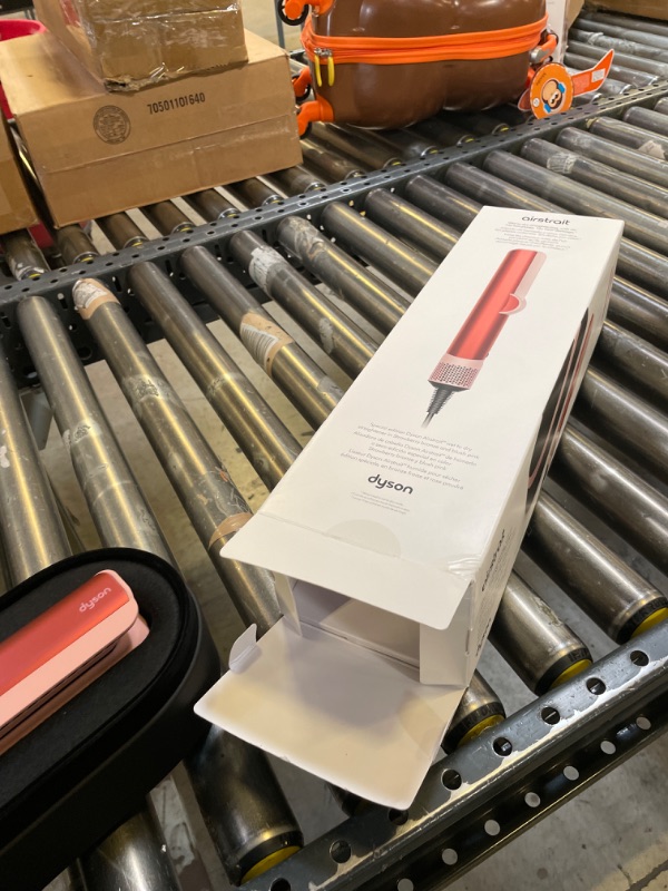 Photo 4 of Dyson Special edition Airstrait™ straightener in Strawberry bronze and blush pink