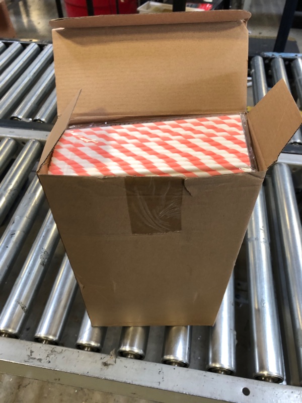 Photo 1 of Shellwei 50 Set 16 oz Winter Snowflakes Plastic Cups with Lids and Straw Cups Disposable Clear Ice Coffee Beverage Drinking Cups for Christmas Birthday Winter Decorations(Pink)