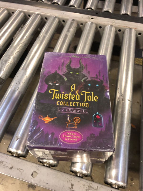 Photo 1 of A Twisted Tale Collection by Liz Braswell Includes 3 Books, Poster & Journal