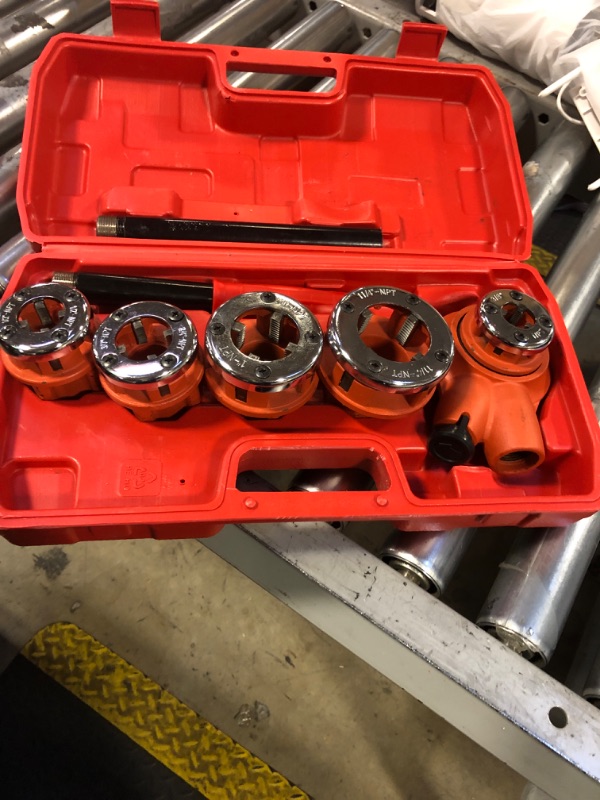 Photo 1 of HFS(R) Ratchet Pipe Threader Kit - Ratcheting Pipe Threading Tool Set with 5 Dies 3/8", 1/2", 3/4", 1", 1-1/4"