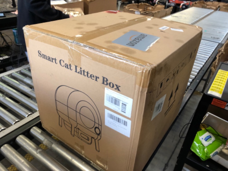 Photo 2 of smart cat Litter Box 