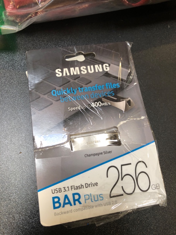 Photo 2 of SAMSUNG BAR Plus 256GB - 400MB/s USB 3.1 Flash Drive Champagne Silver (MUF-256BE3/AM)