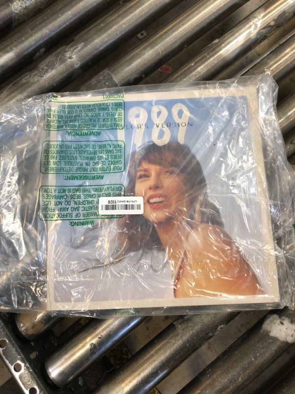 Photo 2 of 1989 (Taylor's Version)[2 LP]