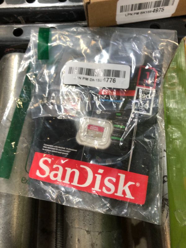 Photo 2 of SanDisk Extreme 1 TB UHS-I (U3) microSDXC