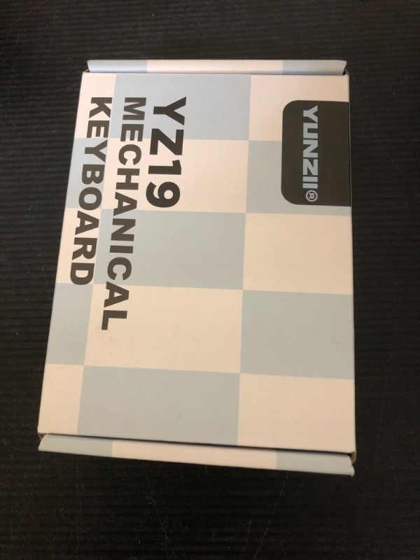 Photo 1 of YUNZII YZ19 Wireless Mechanical Number Pad,19 Keys Numeric Keypad with Knob, RGB Gasket PBT Keycaps Hot Swappable Programmable Keyboard, Number Keypad for Win/Mac/Gaming(Gateron Yellow Switch,Mint)