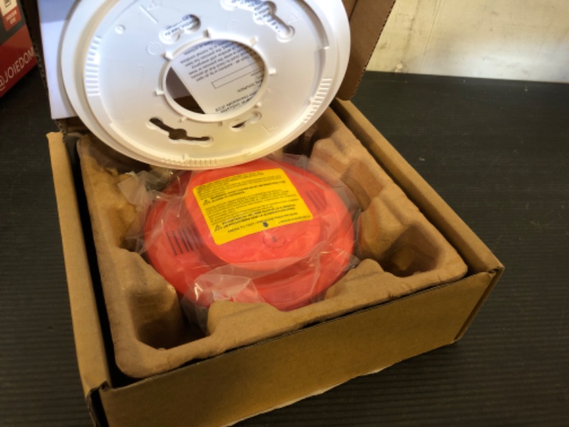 Photo 1 of Kidde Hardwired Smoke & Carbon Monoxide Detector, AA Battery Backup Smoke Alarm, Interconnectable, LED Warning Light Indicators, Meets New UL Standard