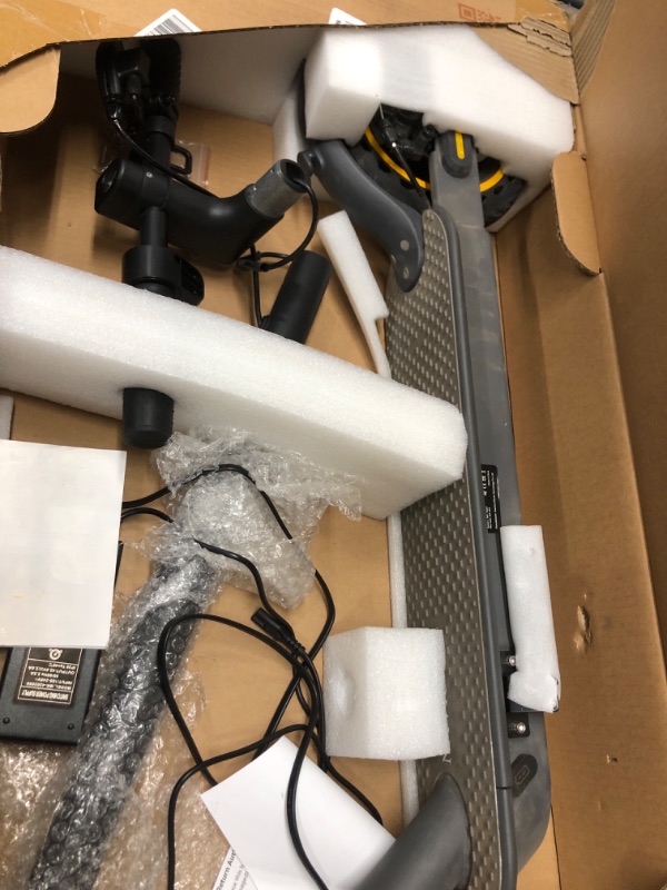 Photo 1 of **NONREFUNDABLE**FOR PARTS OR REPAIR**SEE NOTES**
NAVIC T9 Electric Scooter, Up to 19 Mph, 18 Miles Range Foldable E-Scooter for Adults, Electric Scooter Adults with App Control, Dual Braking System for Commuting