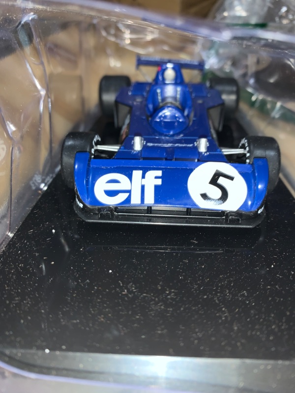 Photo 3 of - Formula 1 car 1/24 Compatible with Tyrrell 006 - Jackie Stewart - 1973 - OR027