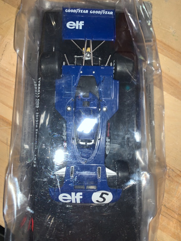 Photo 2 of - Formula 1 car 1/24 Compatible with Tyrrell 006 - Jackie Stewart - 1973 - OR027