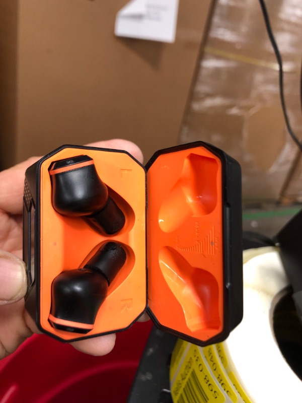 Photo 3 of **UNABLE TO TEST, MAY NEED TO BE CHARGED**
Klein Tools AESEB2 Elite Bluetooth Jobsite Earbuds, True Wireless Earplugs, 25dB NRR Hearing Protection, 24-Hour Playtime, Digital LED Display