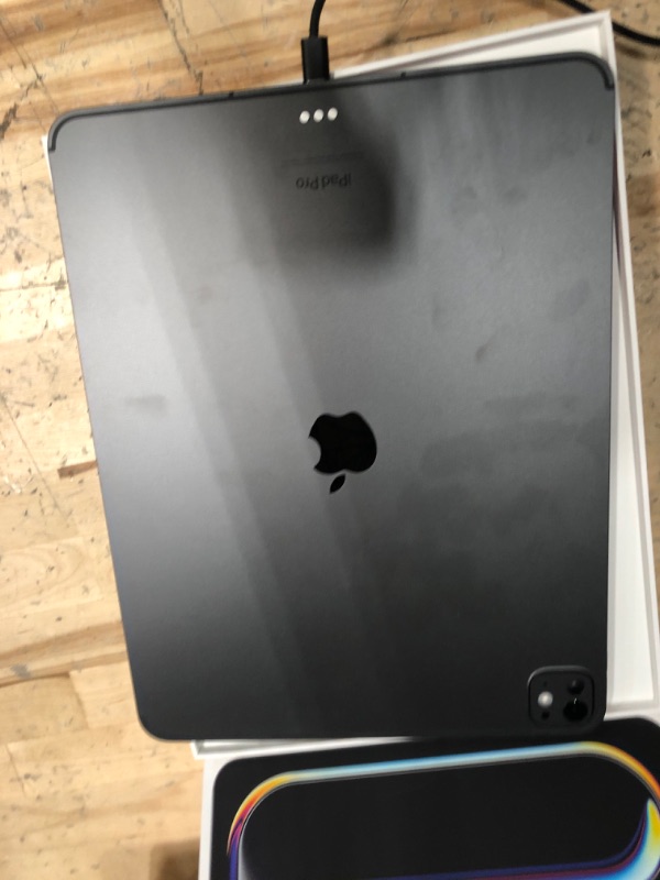 Photo 4 of ***SEE NOTES*** 
Apple iPad Pro 13-Inch (M4): Ultra Retina XDR display