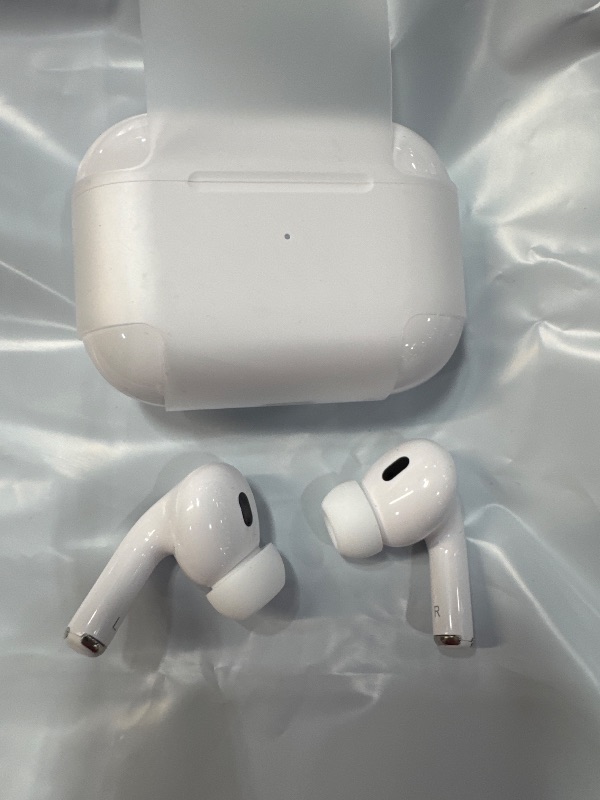 Photo 5 of Apple AirPods Pro (2nd Generation) Wireless Ear Buds with USB-C Charging