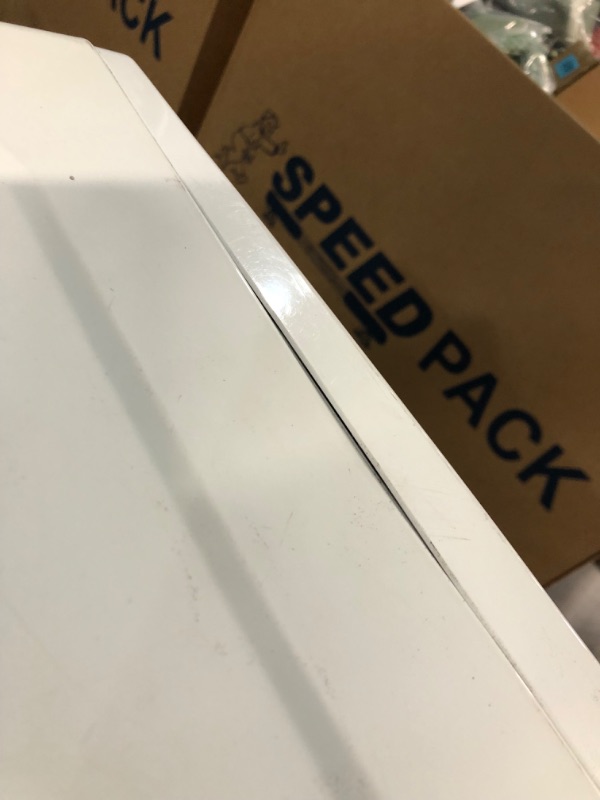 Photo 1 of ***USED - DAMAGED - NO PACKAGING - SEE COMMENTS***
Samsung 4.0 cu. ft. Capacity Electric Dryer with Sensor Dry in White