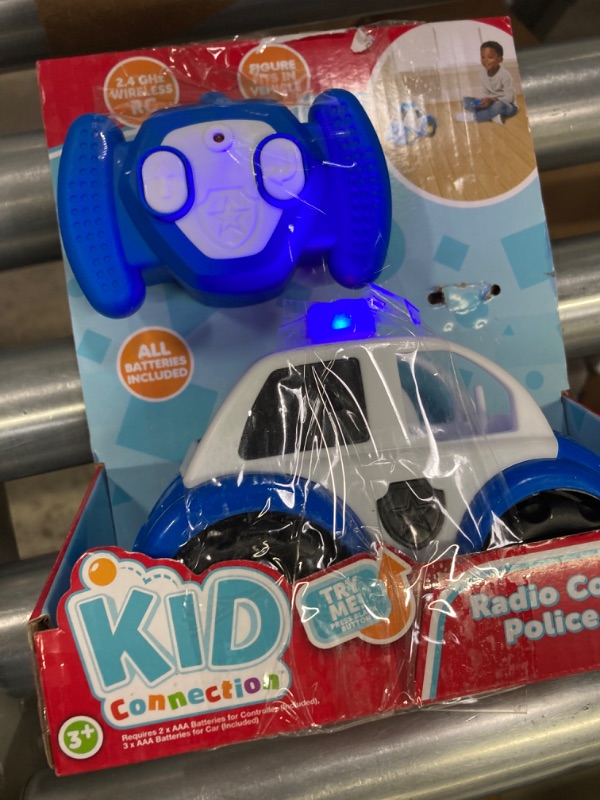 Photo 2 of ***missing police officer*** Kid Connection RC Police Car with Lights and Police Officer Figure 2.4G Ages 3+