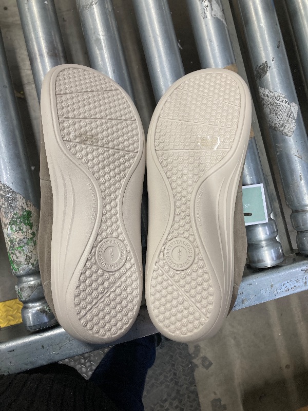 Photo 1 of **COLOR IS FOSSIL NOT BLACK***REVITALIGN MENS SIESTA WALLABY SIZE 12.5 d   COLOR FOSSIL