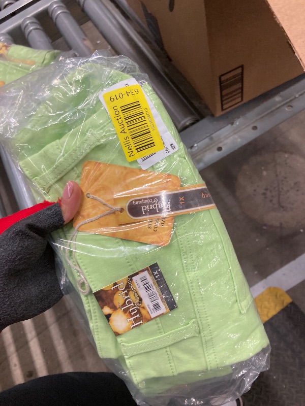 Photo 1 of & Company Womens Perfectly Shaping Hyper Stretch Shorts SH44876X Lime 1X