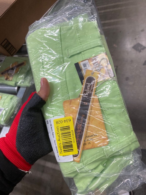 Photo 1 of & Company Womens Perfectly Shaping Hyper Stretch Shorts SH44876X Lime 1X