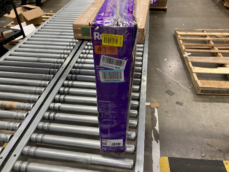 Photo 1 of ***BROKEN*NON RETURNABLE*NON REFUNADABLE*NO EXCEPTIONS***Roku Smart TV 2025 – 40-Inch Select Series, 1080p Full HD TV – Roku TV with Voice Remote – Flat Screen LED Television with Wi-Fi for Streaming Live Local News, Sports, Family Entertainment***BROKEN*