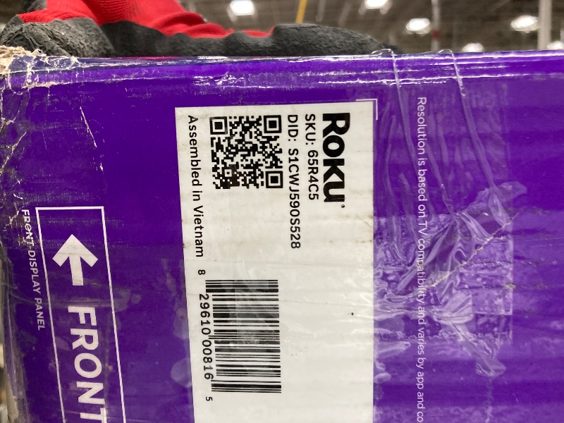 Photo 1 of ***BROKEN*NON RETURNABLE*NON REFUNADABLE*NO EXCEPTIONS***
Roku Smart TV 2025 – 65-Inch Select Series, 4K HDR TV – RokuTV with Enhanced Voice Remote – Flat Screen LED Television with Wi-Fi for Streaming Live Local News, Sports, Family Entertainment***BROKE