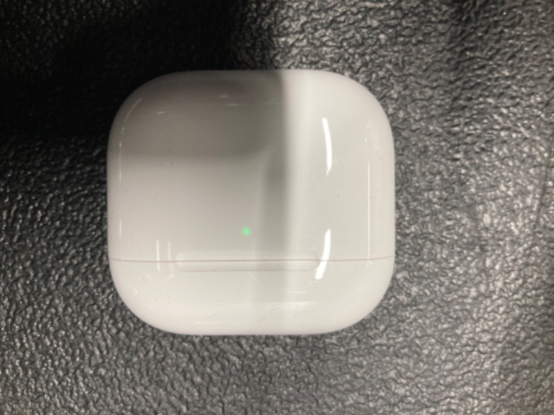 Photo 1 of Apple AirPods 4 Wireless Earbuds