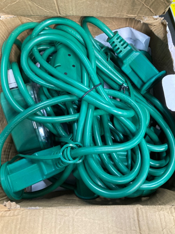 Photo 2 of 40 Ft Extension Cord Outdoor with Outlet Timer, 1 to 3 Splitter Extension Cord with Multiple Outlets 16/3 SJTW Green Split Extension Cable with Weatherproof Covers for Holiday Christmas Lights