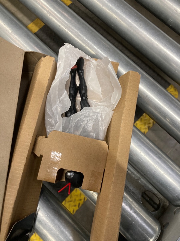 Photo 1 of Marvel Legends Series Future Ant-Man, Comics Collectible 6-Inch Action Figures, Ages 4 and Up