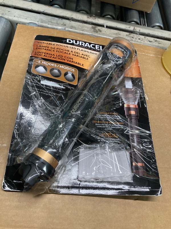 Photo 2 of ***MISSING PARTS***
Duracell 2500 Lumens Variable Focus LED Flashlight w/AA Batteries