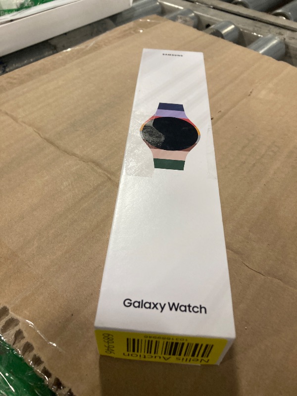 Photo 4 of ***PRODUCT NOT TESTED // CHARGER NEEDED // DIFFERENT STRAP // NO RETURN***
SAMSUNG Galaxy Watch 7 Bespoke Edition 44mm Bluetooth AI Smartwatch w/Energy Score, Wellness Tips, Heart Rate, Sleep, Fitness, Dark Gray Sport Band, Green, US Version, 1Yr Manufact