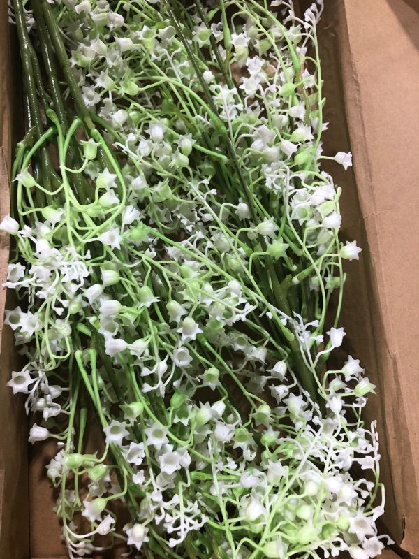 Photo 1 of alyptus Artificial Flowers Lily of The Valley Bulbs Stems White Fake Babys Breath 8 Bundles for Vase Filler Wedding Table Centerpieces Indoor Decor(8, White Artifical Babys Breath)