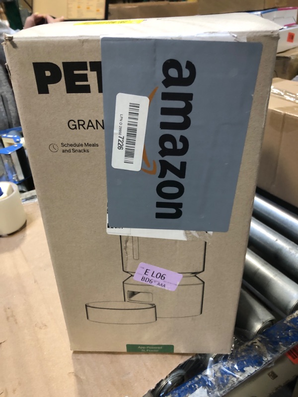 View 3 of PETLIBRO Automatic Cat Feeder, 5G WiFi Automatic Dog Feeder with Freshness Preservation, 5L Timed Cat Feeder with Low Food Sensor, Up to 10 Meals Per Day, Granary Pet Feeder for Cats, Black